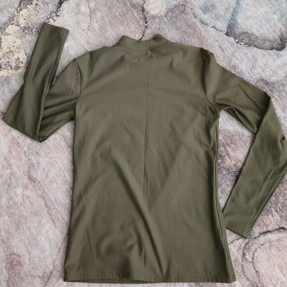 Under Armour Women's ColdGear Authentic Mock Neck Size Medium EUC - Picture 7 of 7